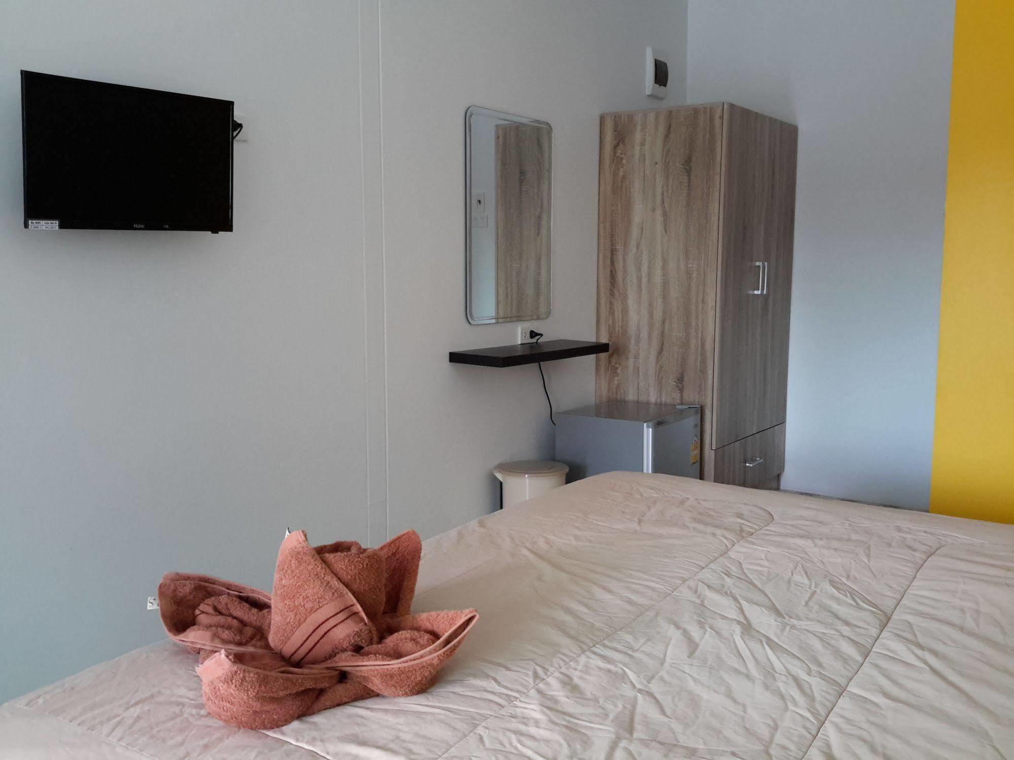 D-Sine Resort Бурирам Екстериор снимка